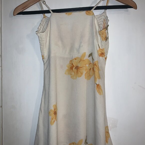 Mother & Daughter Matching Floral Reformation Dress Set - Picture 7 of 9